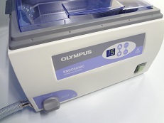 オリンパスの超音波洗浄機の写真